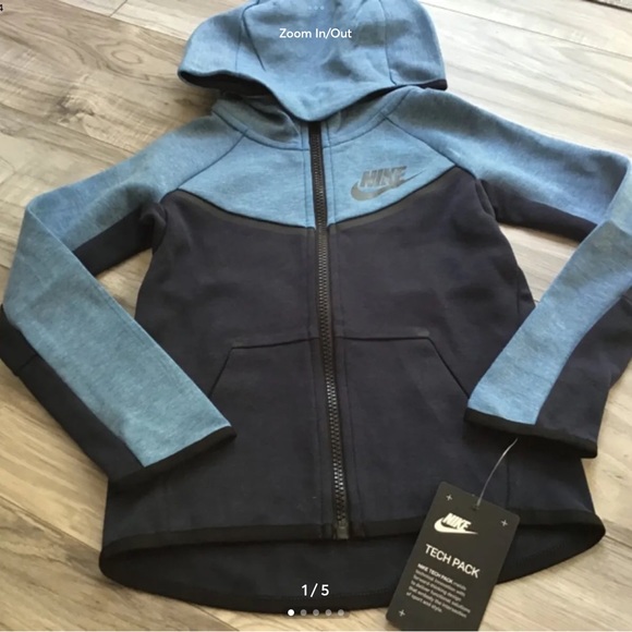 Boys Nike TECK PACK jacket size 5(NWT)